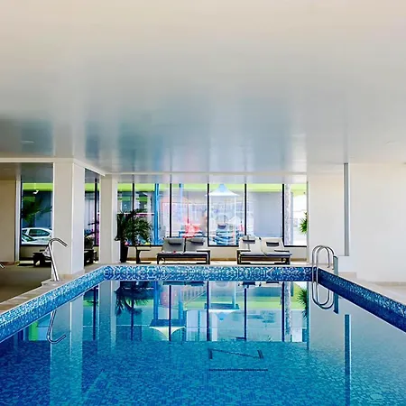 Luxury Premier Seaview - Pool & Langa Plaja Διαμέρισμα Năvodari
