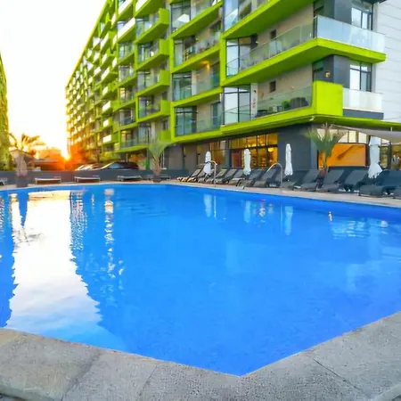 Luxury Premier Seaview - Pool & Langa Plaja * Năvodari